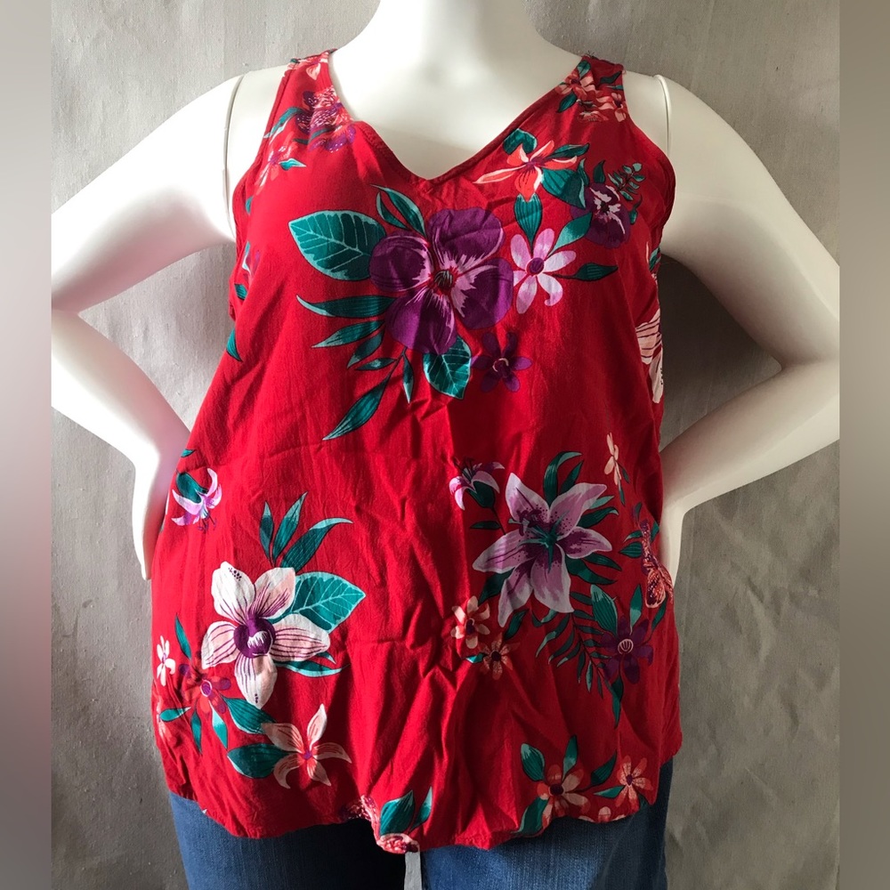 Old navy red floral v neck sleeveless top XL